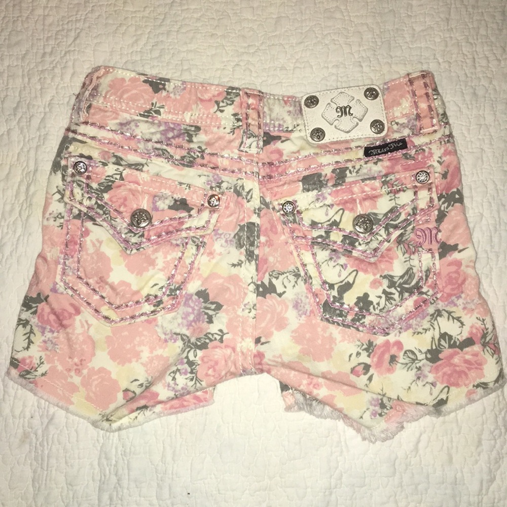 Miss Me girls size 14 floral shorts - Picture 2 of 4